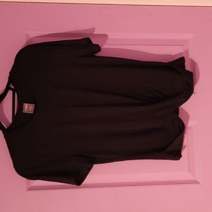 Black tee with knot detail